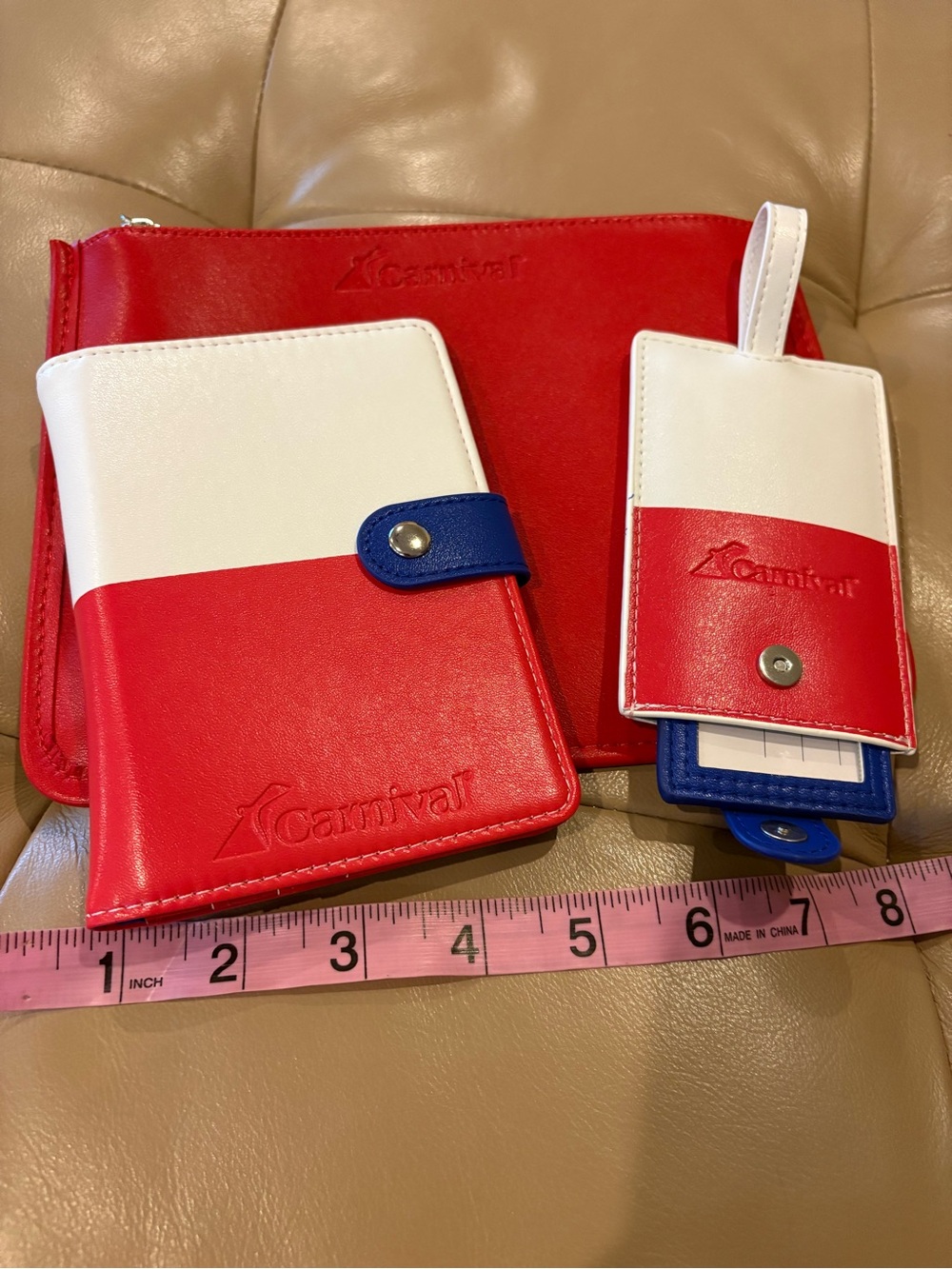 Carnival Cruise Line VIFP Club Diamond member gift set with red pouch, new
